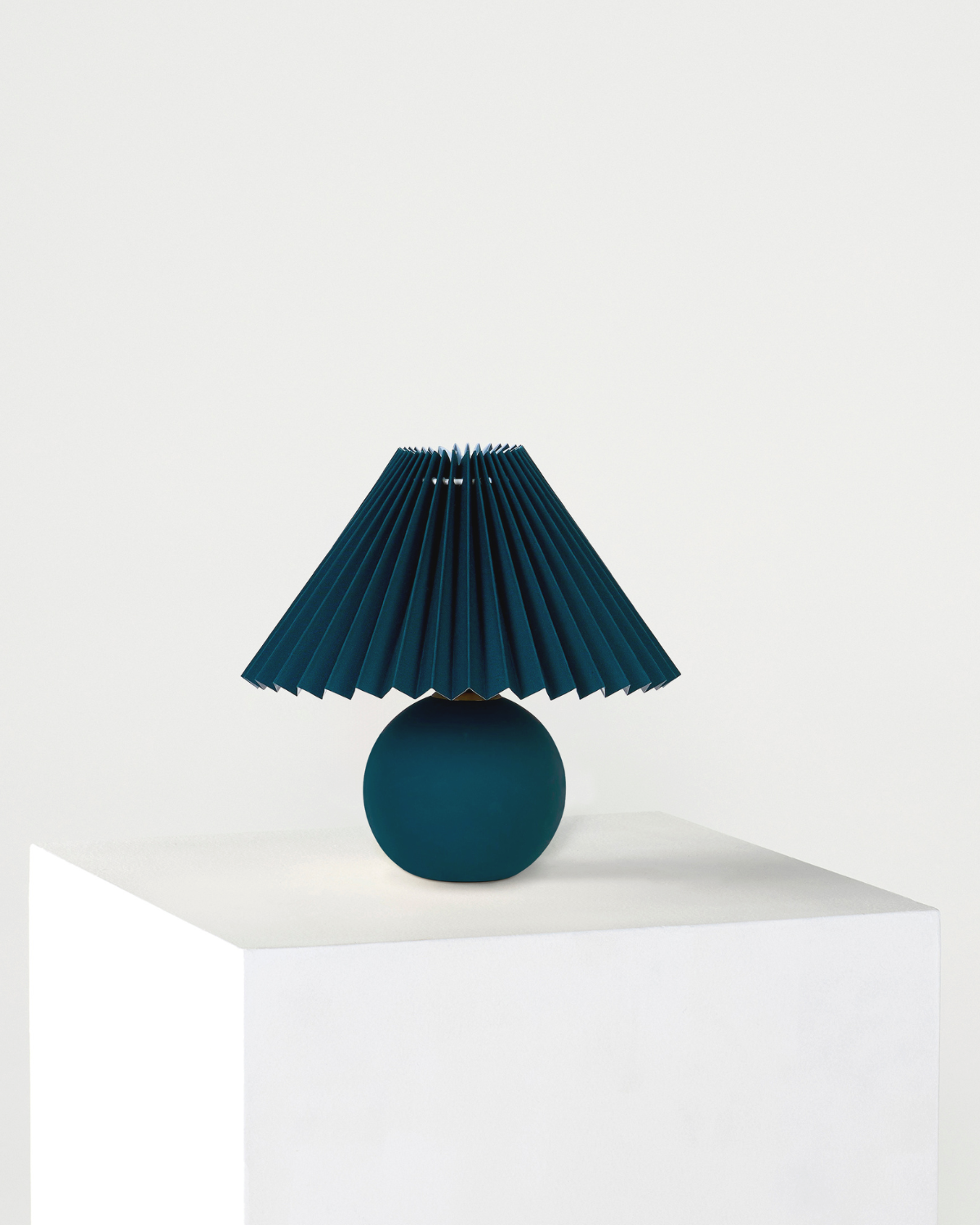 Serena Modern Table Lamp