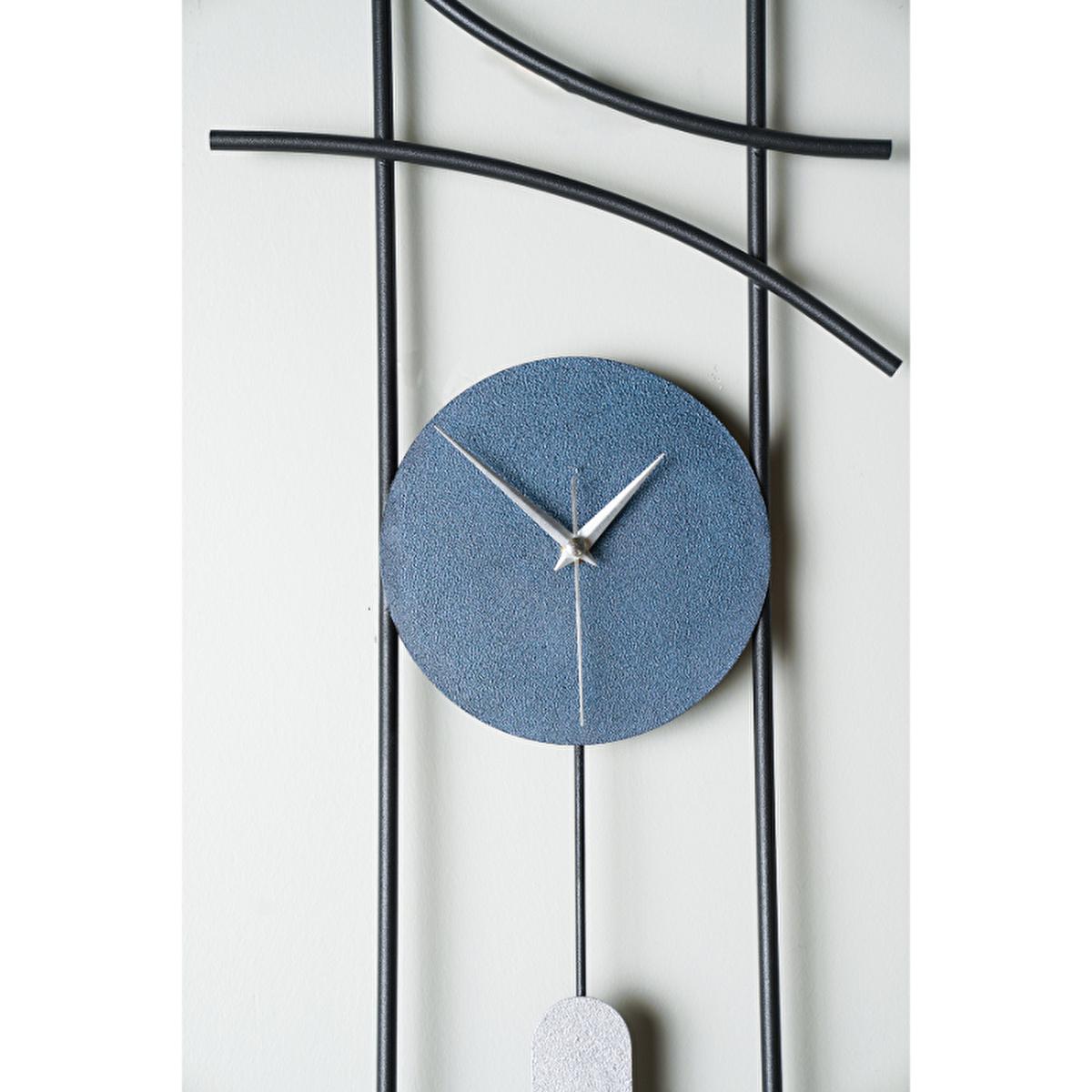 Muyika Ken Large Metal Wall Clock